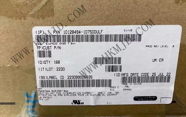 安費(fèi)諾 10128494-107500ULF ExaMEZZ? 夾層式連接器，引領(lǐng)高速連接新時代